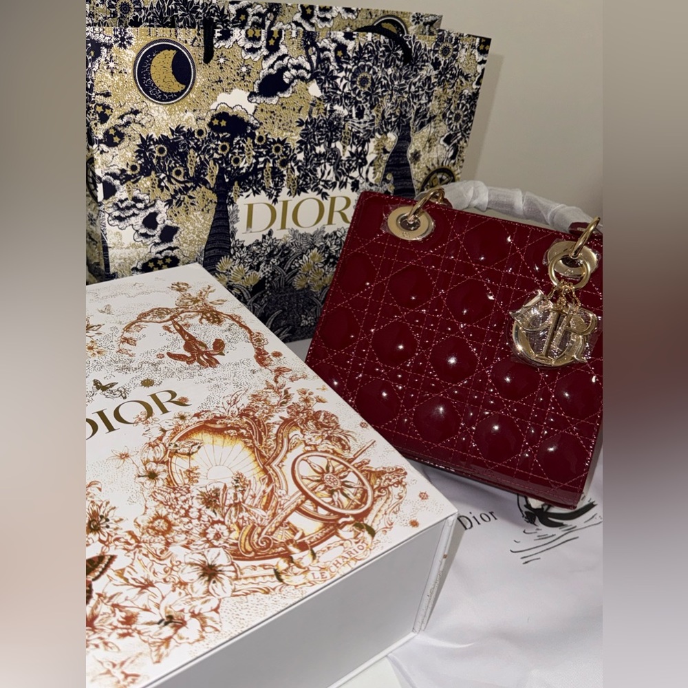 The Lady Dior bag embodies the House's vision of elegance and beauty.